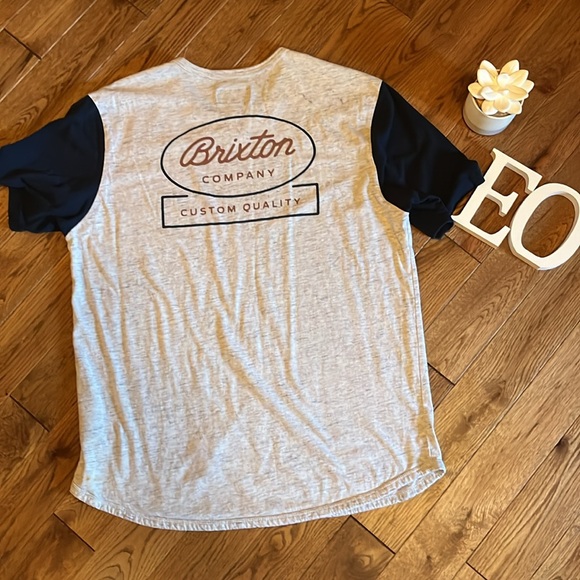 Britton Tee-Shirt - Picture 4 of 4